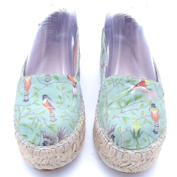 Wisdom Bird Tropical Luxury Amazonia Green Bird Print Espadrille Shoes Size 36 - Picture 3 of 11